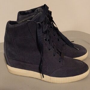 Sorel Navy High-Top Sneakers with Cream Soles